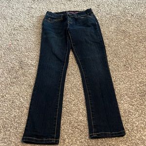 NWOT youth size 8 Children’s Place super skinny jeans